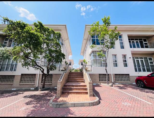 279M² OFFICE FOR SALE IN FOURWAYS